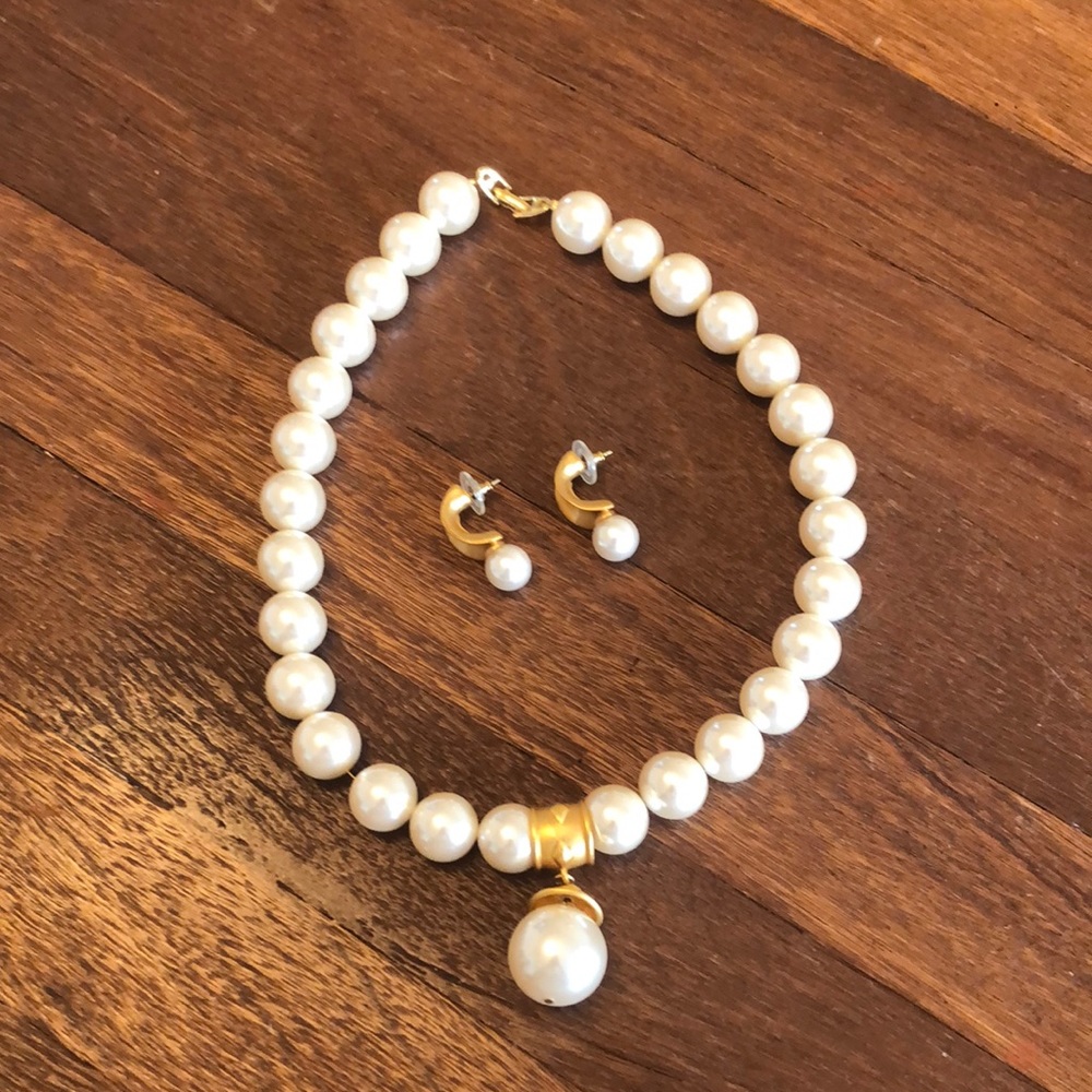 Napier Faux Pearl Necklace & Earrings Set Gold Tone Vintage Classic Jewelry Gift
